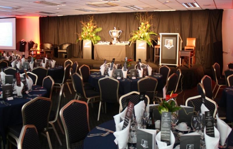 Emerald Hotel Gisborne Buitenkant foto