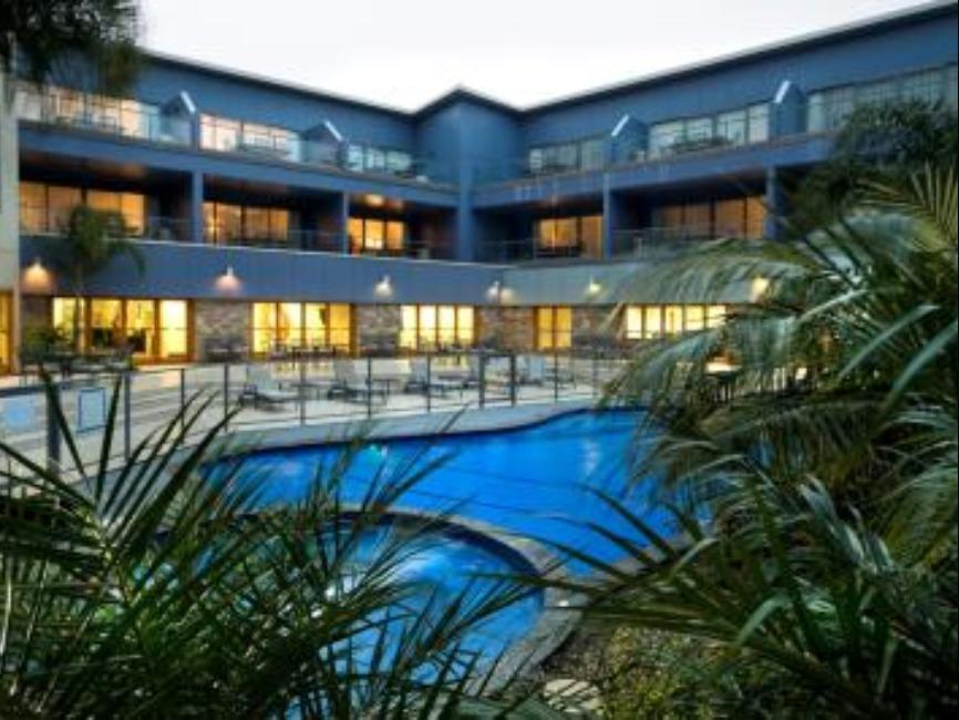 Emerald Hotel Gisborne Buitenkant foto